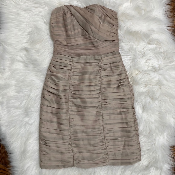NEW H&M Gorgeous Sweetheart Strapless Beige Sz 2 - Picture 1 of 7